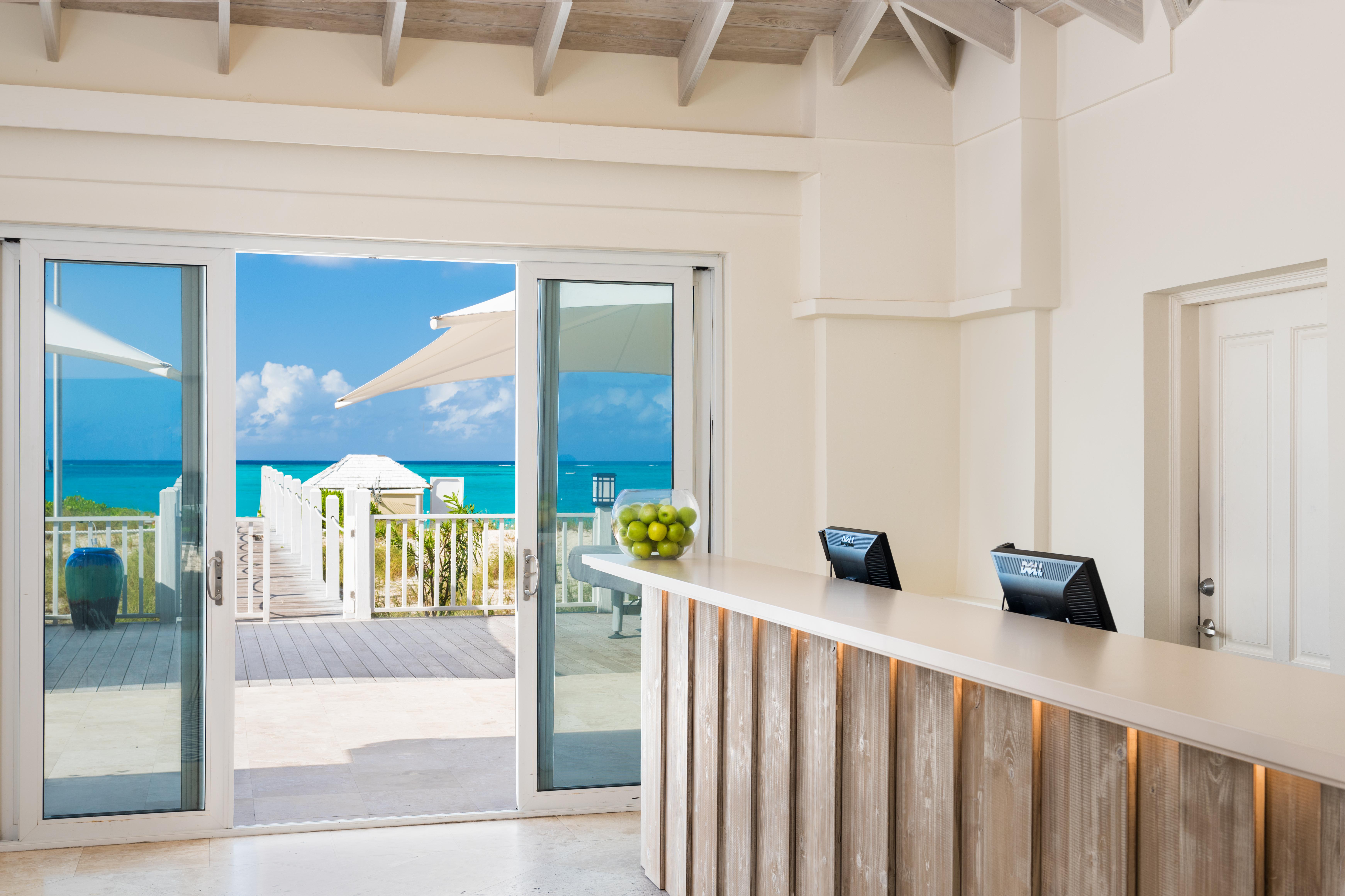 Alexandra Resort Grace Bay Exterior foto